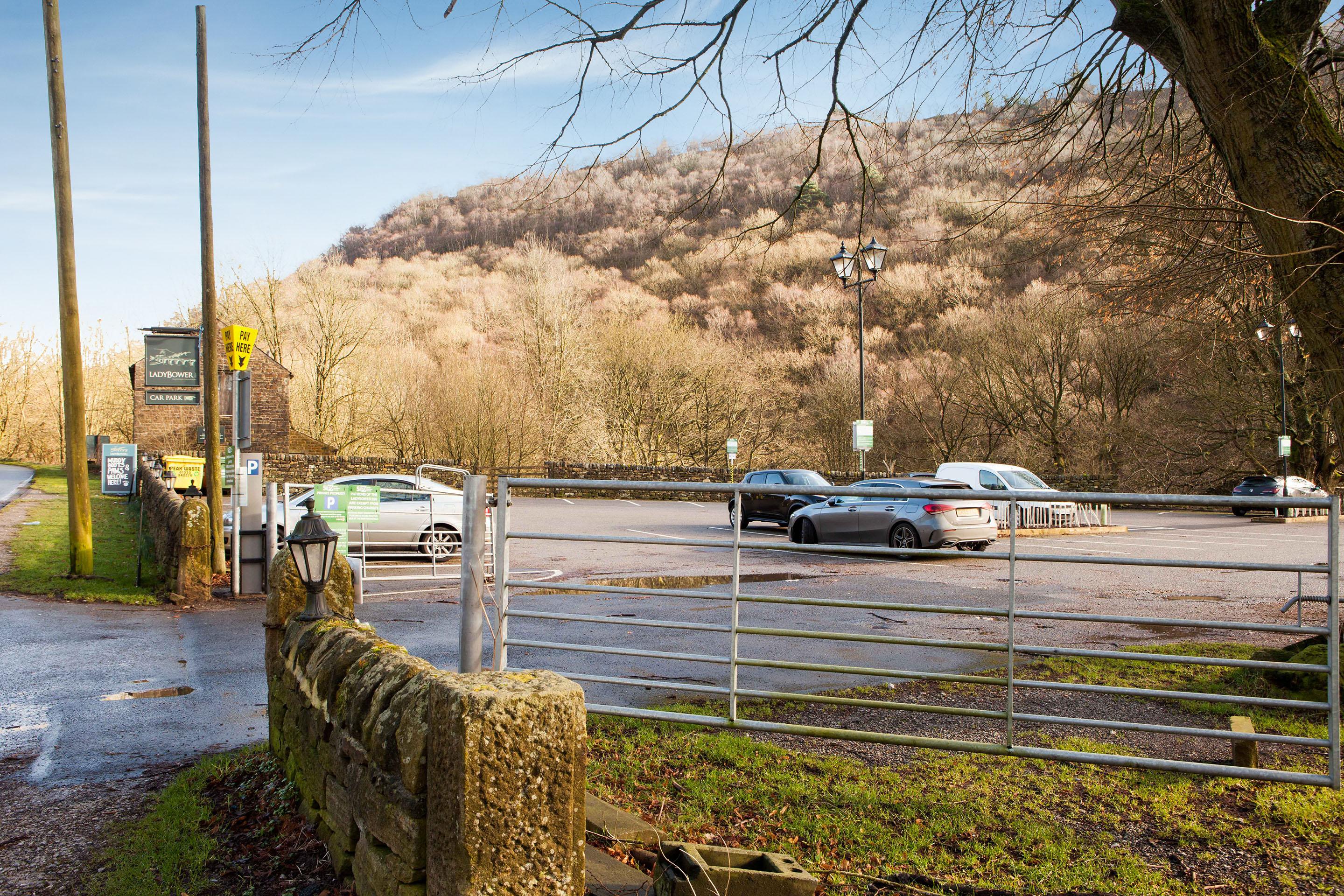 Oyo Ladybower Inn Bamford Exterior foto