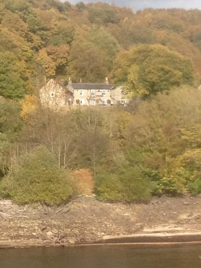 Oyo Ladybower Inn Bamford Exterior foto