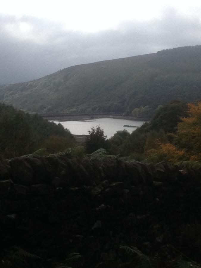 Oyo Ladybower Inn Bamford Exterior foto